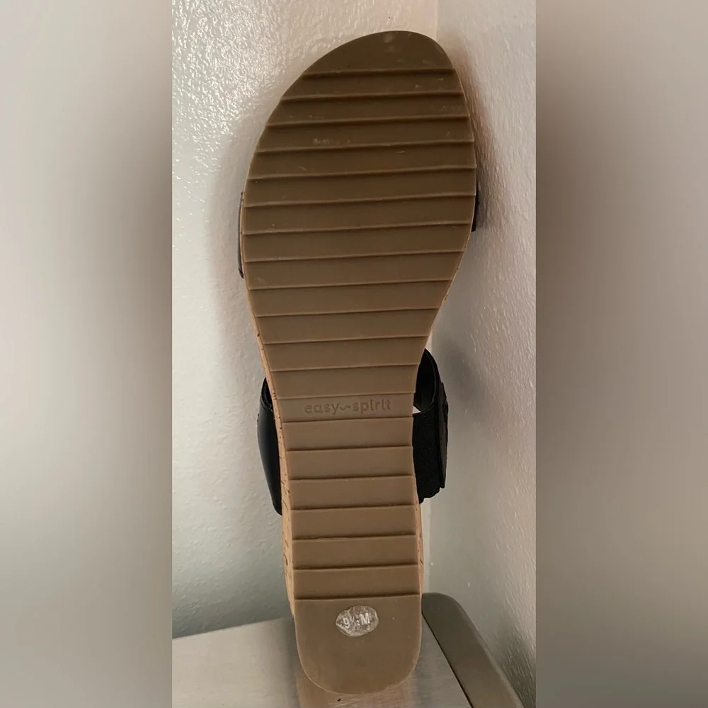 EASY SPIRIT … WOMENS Black and Tan Woven Wedges